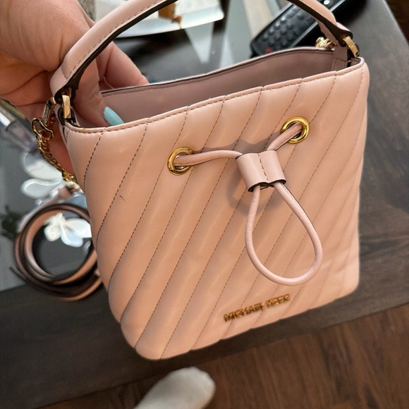 Michael Kors Blush Quilted Shoulder Bag - Picture 2 of 7